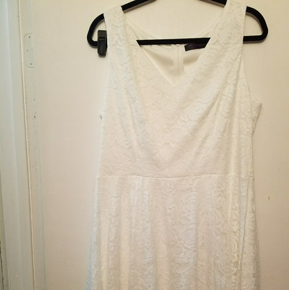 White lace dress